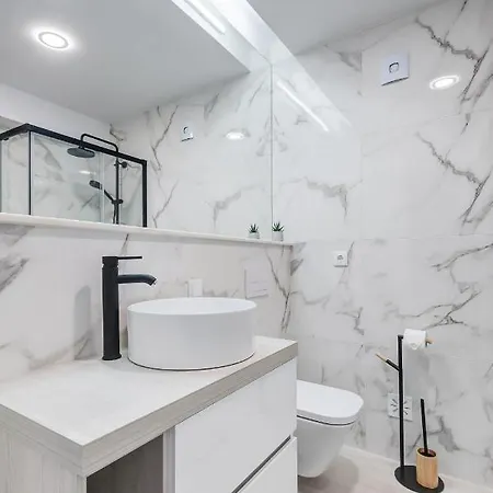 Ocean House Apartment